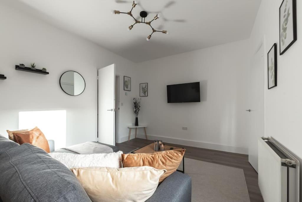 Beautiful 4 Bedroom House Reading Esterno foto